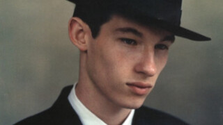 Tin nhắn cá nhân của Callum Turner: Gửi Cartner và chú chó lớn của tôi