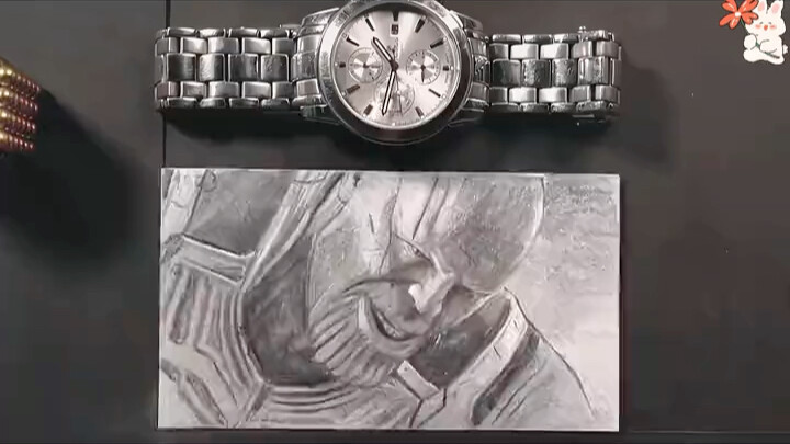 Seniman menggambar adegan jentikan jari terakhir Tony menggunakan pensil