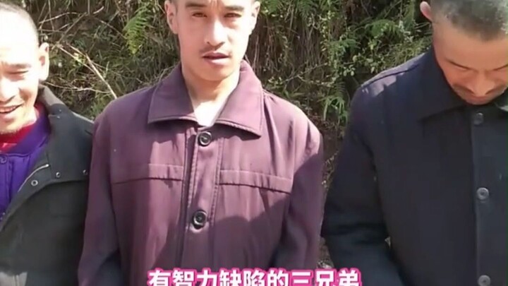 พวกเขารู้ดีว่าเงินแค่สิบหยวนต่อวันคงไม่มีใครใส่ใจ แต่ถ้าเป็นสามร้อยหยวนต่อเดือนล่ะก็ อาจไม่ใช่เรื่อง