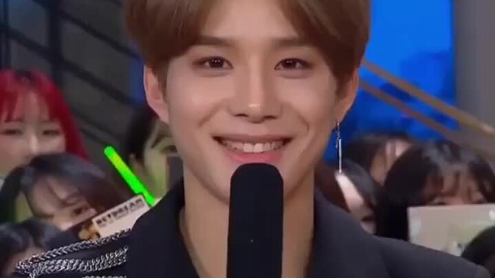 Jin Tingyou: I Have Two Different Faces Before and After I Sing (●'◡'●)