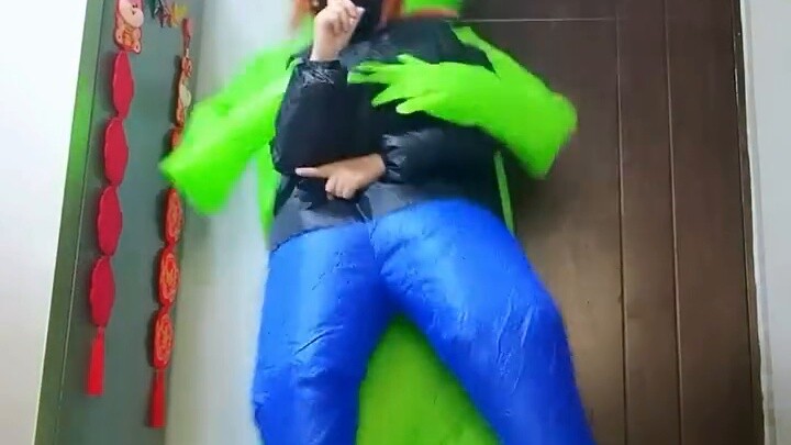 Look at how happy Yue Yong Leo is smiling (