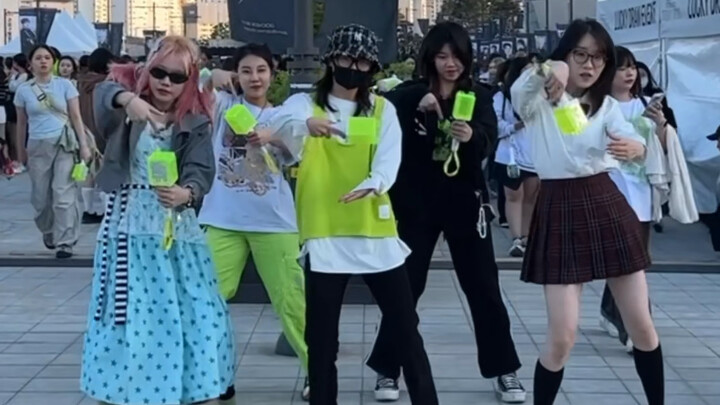 极致卡点就是开场前半小时了还要在场馆门口录个cha