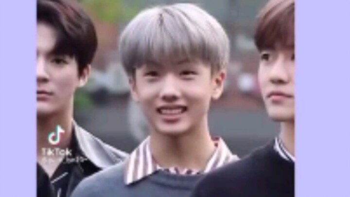 Nhận ra maknae chỉ trong tích tắc | Park Ji-sung