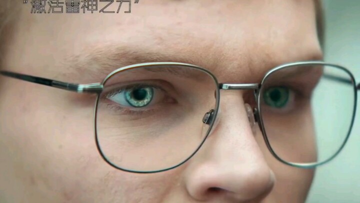 【Twilight of the Gods】“Granny, touch my forehead— I need some cash-flinging power!”