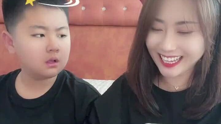 Sao mình cứ cảm thấy có gì đó sai sai nhỉ?