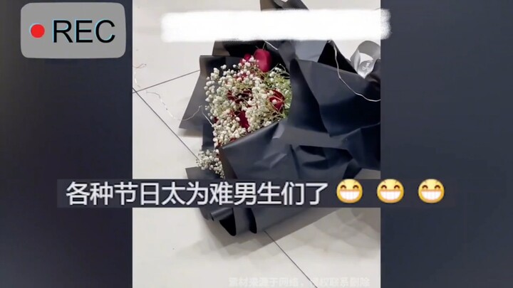 Tình yêu của anh cũng rẻ mạt như bó hoa này, còn tình yêu của cô thì dạt dào không bao giờ cạn.