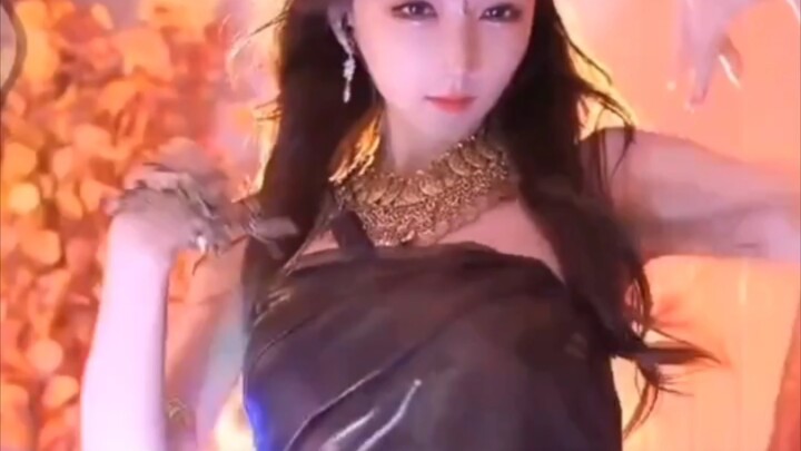 Exotic daughter dance deer deer boss