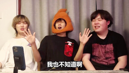 رئيسة الكلاب اللطيفة (بتوقيت دقيق جدًا)