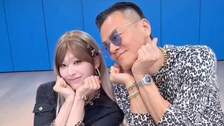 JYP joins in! MINAMI & JYP’s “Pretty Girl” dance challenge!