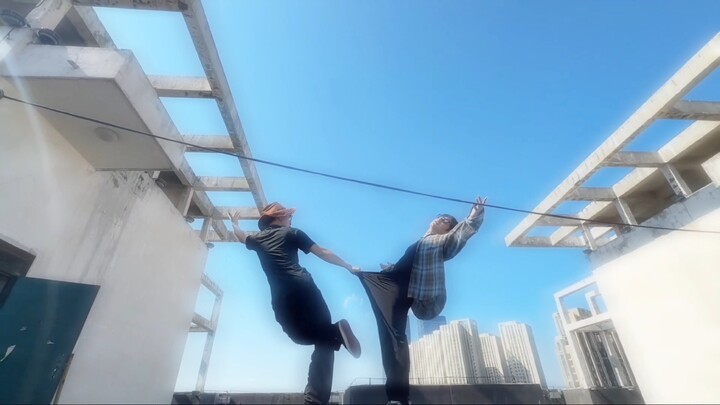 เธอคือสายรุ้งในโลกอันมืดหม่นของฉัน～