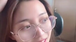 I like this girl with glasses so much
