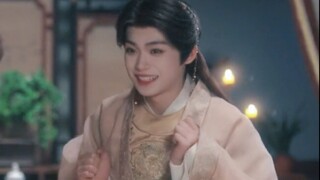 I was dying of laughter, I thought he was playing a tyrant, but he turned out to be a favorite concu