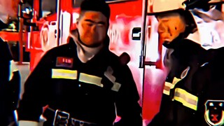 刀子嘴豆腐心，向消防队员致敬（敬礼）