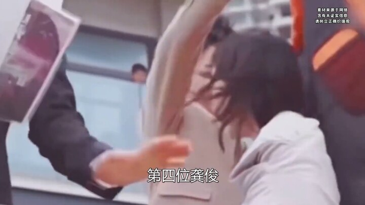 Zhou Yutong’s closest male best friend, Xiao Zhan, first met her when they were both unknown; Han Hu
