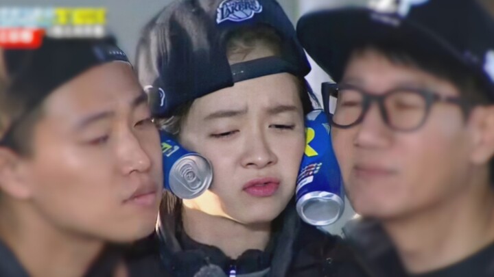 Though she doesn’t know how to act cute, she’s still so adorable!