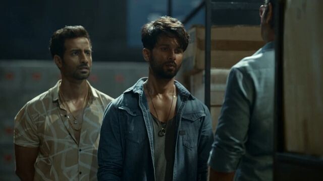 Farzi.S01E07.480p.WEB-DL.AAC.2.0.ESub.x264-MLWBD.com