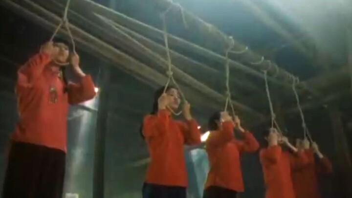 Only old movies dare to shoot like this! Five girls make an appointment to visit the "garden", and t