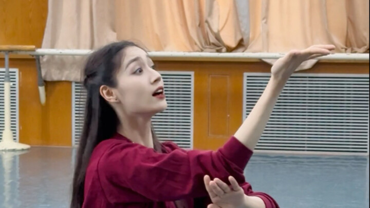 快来和我一起欢乐的跳吧～