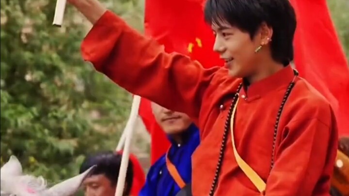 “Hóa ra khi bạn đủ mạnh mẽ, ngay cả quy tắc cũng sẽ vì bạn mà thay đổi.”