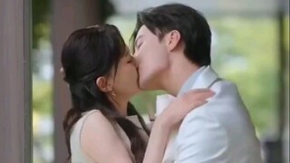 Review Phim: LUẬT SƯ YẾN, MỐI TÌNH ĐẦU CỦA ANH ĐẾN PHỎNG VẤN RỒI | Ami Review