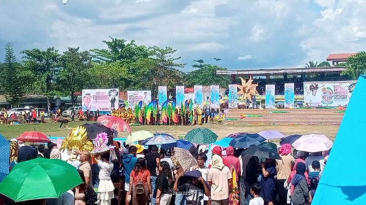 street dancing show down