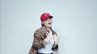 Lisa menari WayV [Secret Realm] tutorial tari kick back