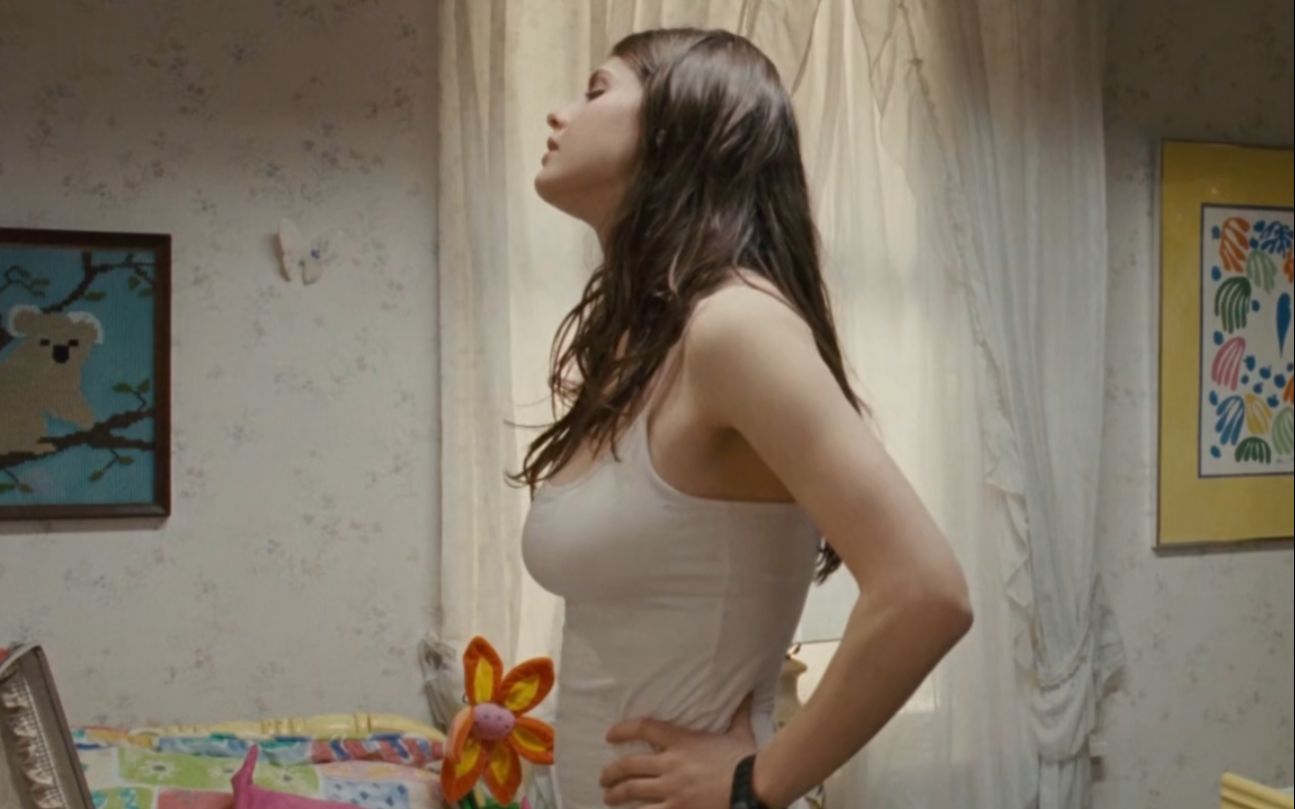 Movie] Actress 'Alexandra Daddario' Charming Moments Cut - Bilibili