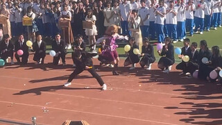 At the sports meet, I pulled out Uma Musume: Pretty Derby and Wota Art's special moves! The whole wo