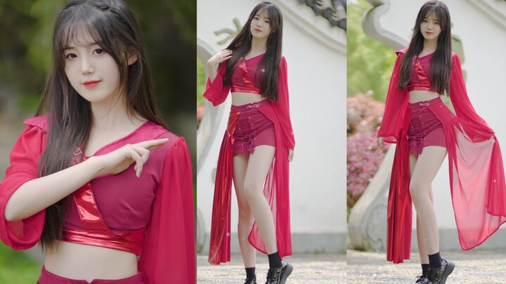 How about wandering the world with my senior female schoolmate?