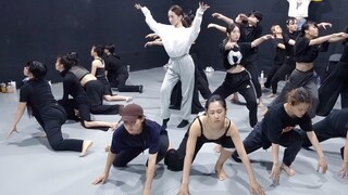 【孟美岐】女王练习室：《蒙面舞王》第一期大齐舞 红衣女王练习室