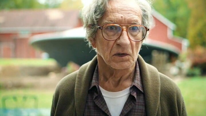 An old man strolling home walked in the door to find an alien crouching at the entrance.