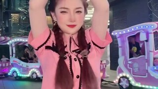 【Tasteless Grand Stage】262 Don't love me, it's pointless unless you've shaken hands with me.