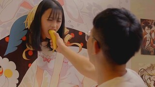 [Mo Zi] After a human head grew out of the wall, the otaku fed her food every day to pave the way fo