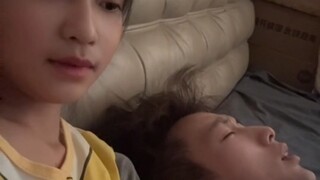 Bu, bukan aku yang tidak mau pergi sekolah, tapi paman yang tidak mengizinkanku #Penghargaan Kelakua