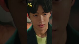 Her reaction when he confessed 😂🤌 #shorts #kdrama #weightliftingfairykimbokjoo #namjoohyuk #funny