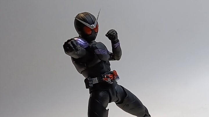 Compe*on is the best motivation for progress. YZS Studio Kamen Rider KO Real Bone Sculpture Joker