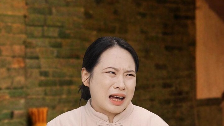 An Awkward Experience Eating Stewed Meat Noodles During the * Era