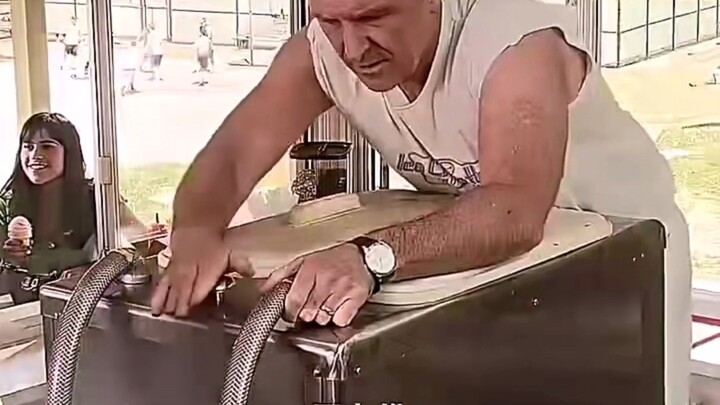 “Trẻ em lầm tưởng đây là quy trình làm kem”