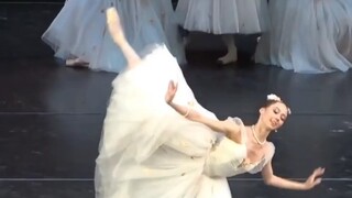 【Ballet】Adegan Kedua Peri oleh Elizaveta Kokoreva, Prima Baru Teater Bolshoi Moskow