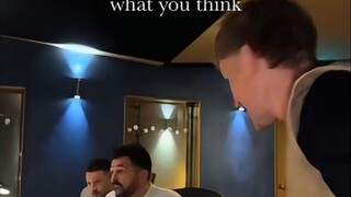 我们刚写了首新歌！