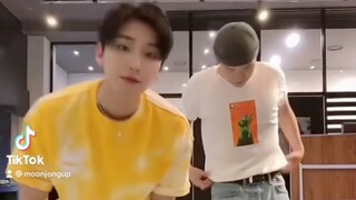 Moon Jong-up and Choi Zelo team up for a cover of "Us"—they're just too much, I'm crying!