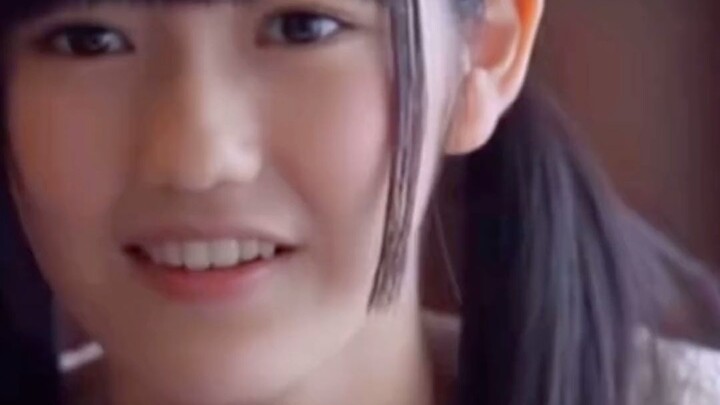 One day, she realized that everyone seemed to no longer need an idol like her, so she decided to lea