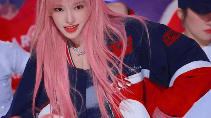 This lady truly deserves the title of "color palette of Chinese entertainment"; her face has no limi