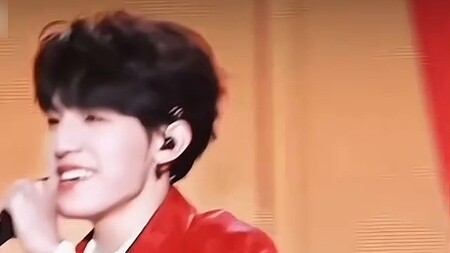[Zhang Zeyu｜Tear-jerking] The seed has grown into a hibiscus tree, Zeyu, go forward bravely, your go