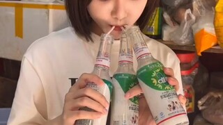 这老板当得真悠闲