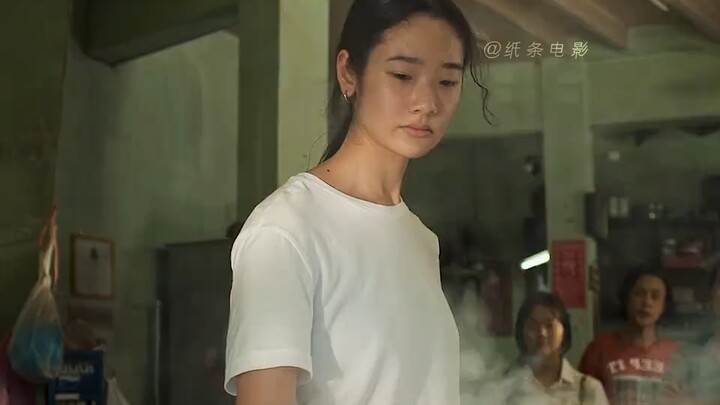 Lời mỉa mai bậc nhất: Người nghèo ăn để sống, người giàu ăn cho sĩ diện; phim “Trò Chơi Đói Khát”