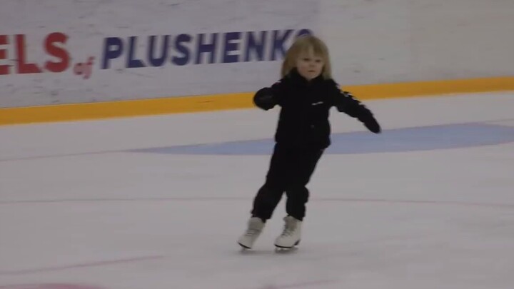 Sasha Plushenko กำลังซ้อมเพื่อการแข่งขันในรายการแรก 
