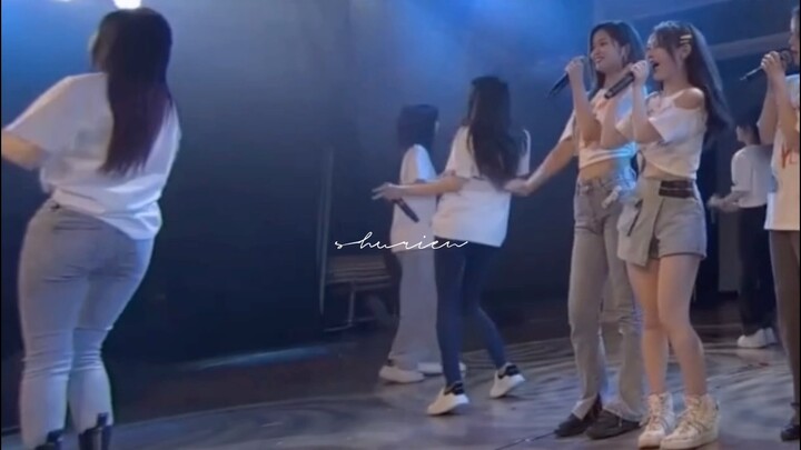 [Black Cat] What are you doing?