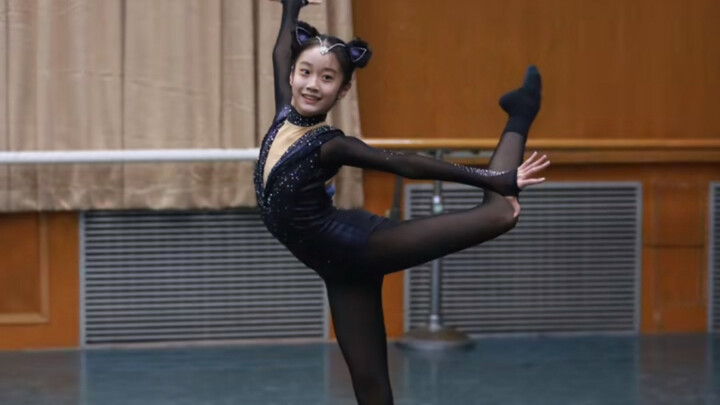 [Pertunjukan Bintang Baru Balet Sekolah Menengah Atas Afiliasi Akademi Tari Beijing 2022] "Kucing" (