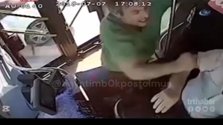 Otobüste allaha kavga allaha küfür içerir
